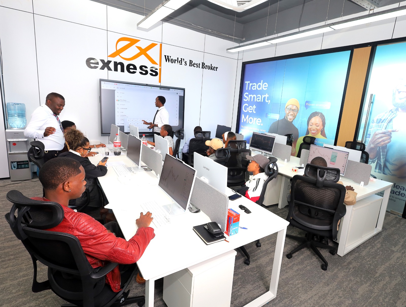 Active Trading Floor